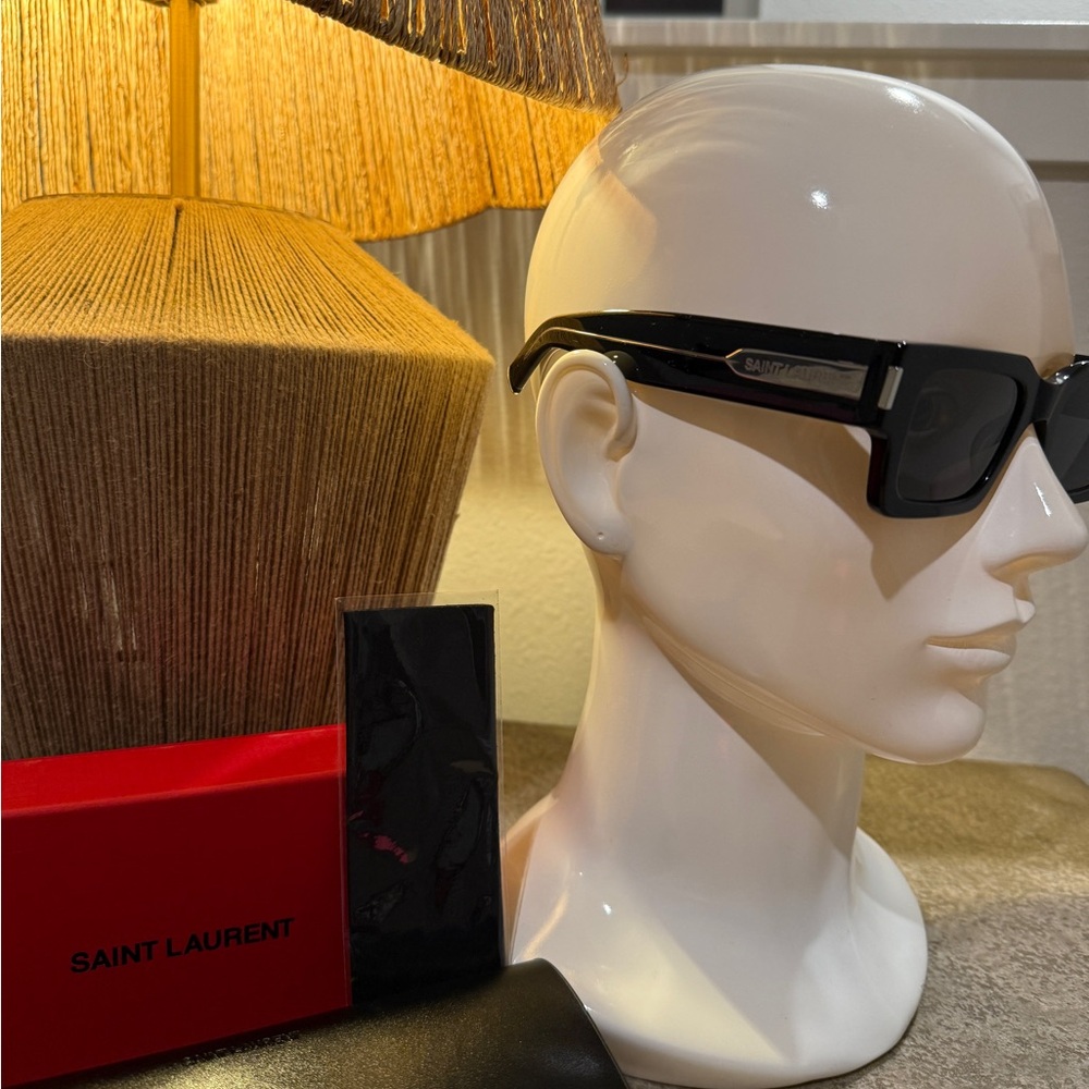 Used Men’s Saint Laurent Sunglasses